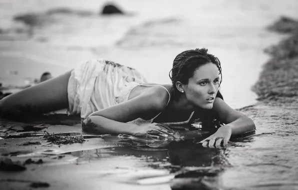 Картинка girl, wet, beach, dress, eyes, hair