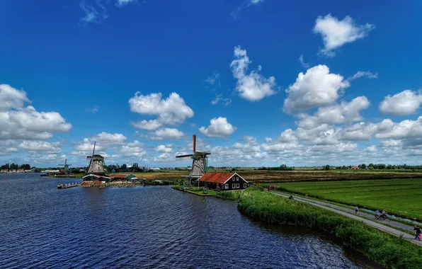 Картинка дорога, поле, небо, облака, канал, Нидерланды, ветряная мельница