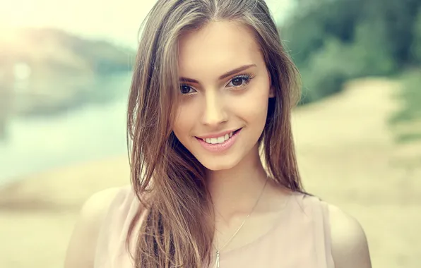 Картинка глаза, девушка, лицо, улыбка, волосы, красавица