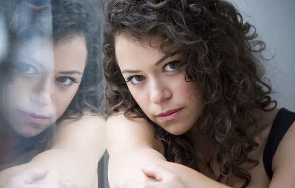 Картинка отражение, портрет, кудри, Tatiana Maslany