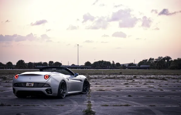 Небо, облака, Ferrari, California, задом