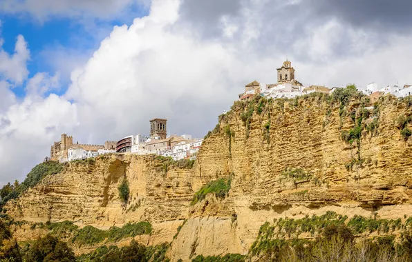 Картинка скала, гора, дома, Испания, Андалусия, Аркос-де-ла-Фронтера