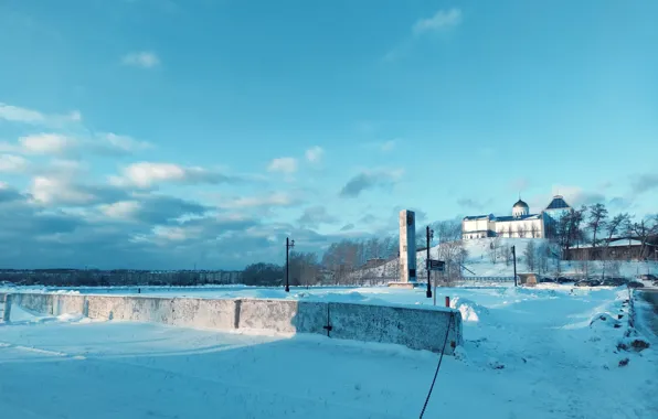 Зима, день, храм