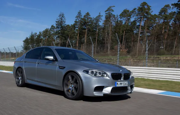 Серый, движение, BMW, седан, F10, 2013, M5, M5 Competition