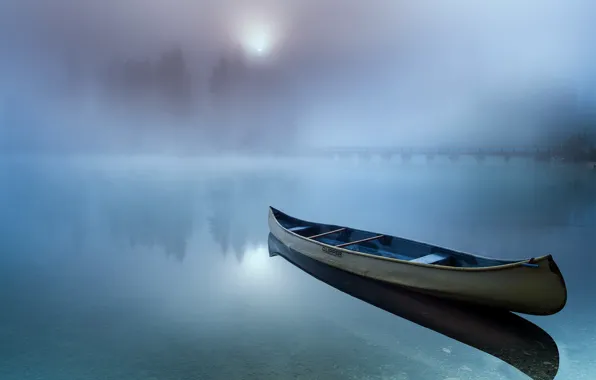 Картинка туман, озеро, лодка, утро, дымка, Изумрудное