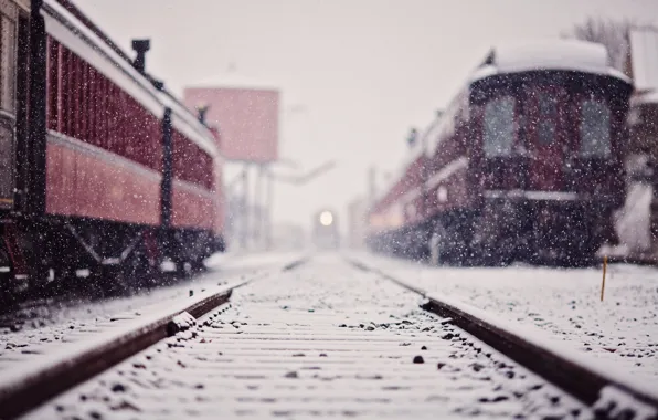 Картинка зима, снег, поезд, станция, вагоны, железная дорога