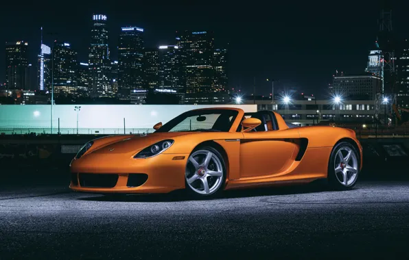 Картинка ночь, оранжевый, город, огни, Porsche, суперкар, красавец, Porsche Carrera GT