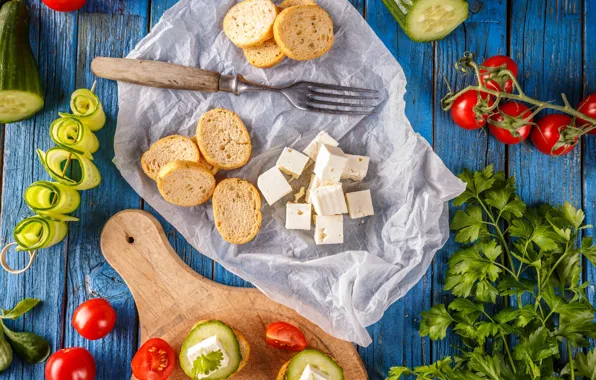 Кубики, доски, сыр, хлеб, овощи, пергамент, помидоры, петрушка