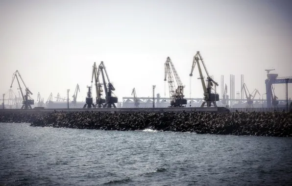 Море, берег, порт