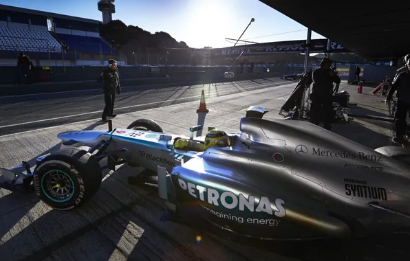 Mercedes, 2013