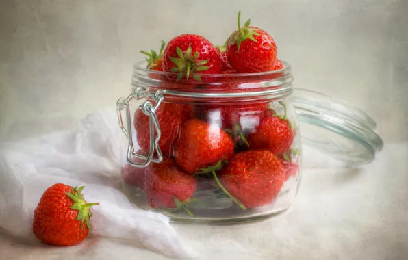 Клубника, спелая, Strawberries