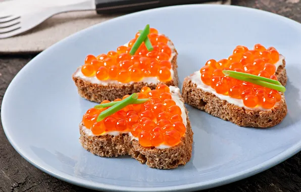 Сердечки, икра, красная икра, бутерброды