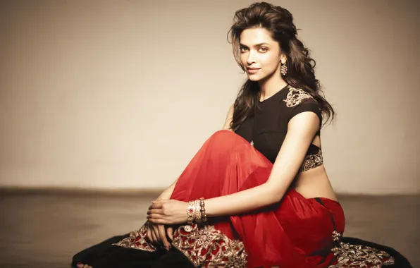 Картинка Deepika Padukone, face, girl, eyes, brunette, девушка, actress, smile