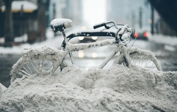 Картинка снег, велосипед, город