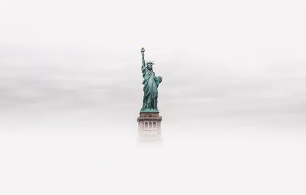 Туман, Нью-Йорк, США, Статуя Свободы