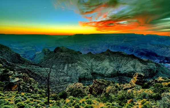 Картинка небо, облака, закат, горы, каньон, зарево
