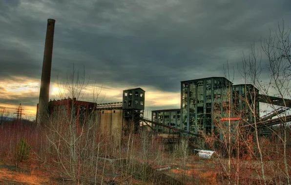 Картинка тучи, заброшенный угольный завод, архитектура, Pennsylvania, Ashley, небо, трава, USA