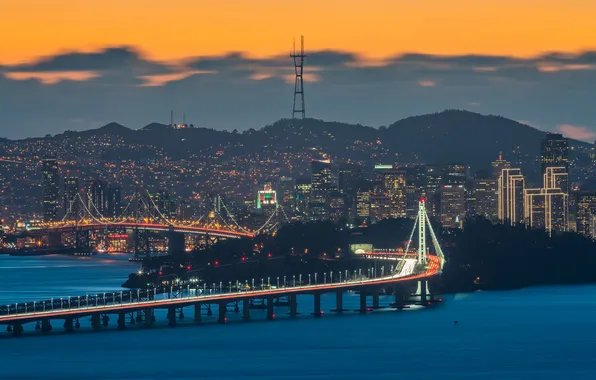 Картинка облака, город, Калифорния, Сан-Франциско, сумерки, Bay Bridge, Соединенные Штаты, оранжевое небо