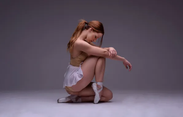Поза, ножки, Laura