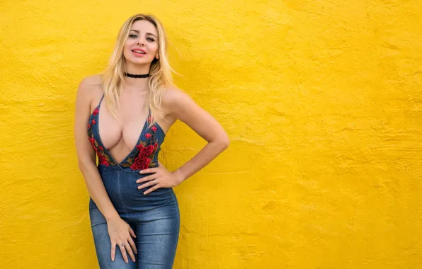 Картинка взгляд, девушка, лицо, стиль, фон, стена, модель, волосы