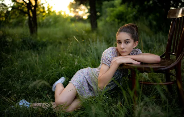 Картинка grass, dress, trees, nature, model, chair, women, brunette