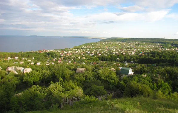 Небо, трава, облака, деревья, река, дома, Волга, Ульяновск