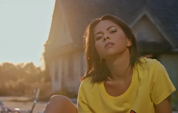 Girl, sunset, model, singer, brunette, artist, look, pose