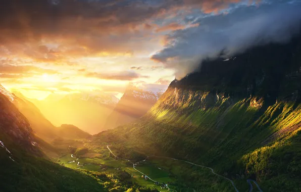 Картинка небо, солнце, свет, горы, долина, Норвегия, Гейрангер-фьорд