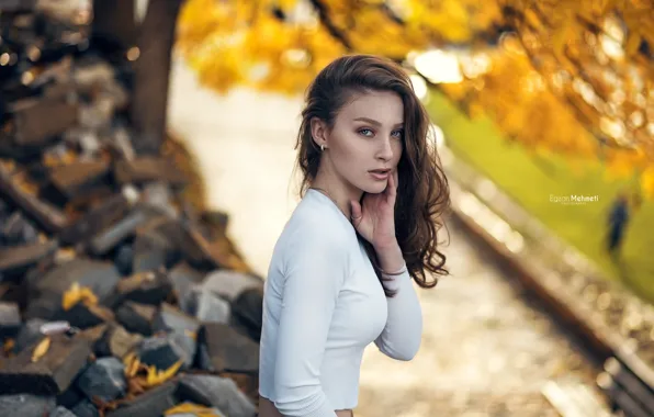Осень, взгляд, деревья, парк, камни, портрет, макияж, прическа