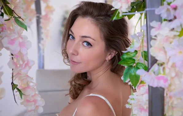 Model, Flowers, Portrait, Looking Over Shoulder, Emerald Ocean