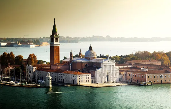 Картинка море, вода, деревья, город, здания, лодки, Италия, Венеция
