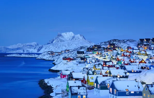 Картинка зима, море, снег, горы, огни, дома, Гренландия, Нуук