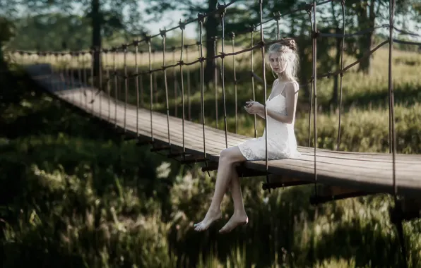 Картинка девушка, мост, ножки, боке, Лена, Tatiana Mercalova