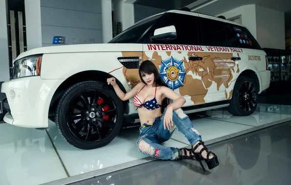Взгляд, Range Rover, азиатка, Эротика, красивая девушка, белый авто, позирует над машиной