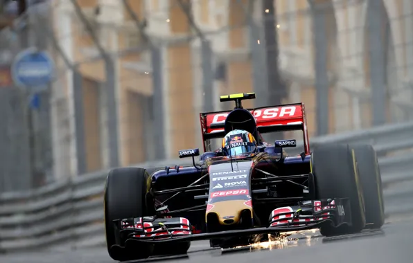 Искры, Formula 1, Monte Carlo, Scuderia Toro Rosso, Carlos Sainz