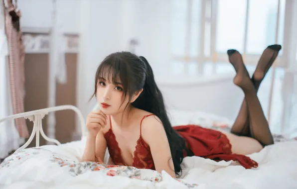 Картинка Asian, black stockings, model, women, brunette, feet, in bed, feet in the air