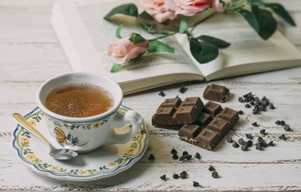 Цветы, чай, шоколад, розы, ложка, чашка, книга