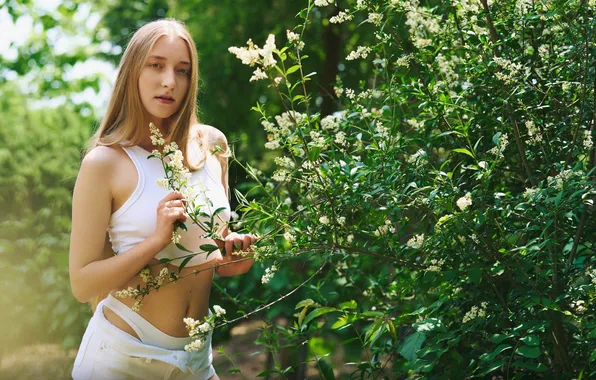 Природа, summer, кусты, model, белое бельё, greenery, томный взгляд, natural