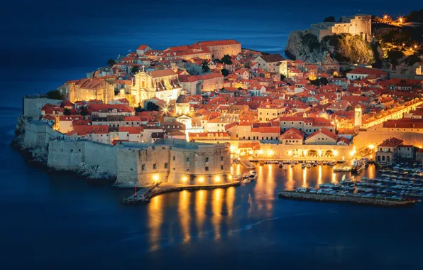 Картинка море, здания, дома, крепость, ночной город, Хорватия, Croatia, Дубровник