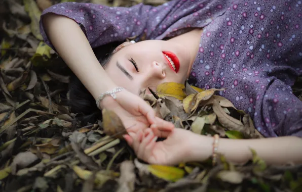 Картинка девушка, лицо, лежит, азиатка, закрытые глаза