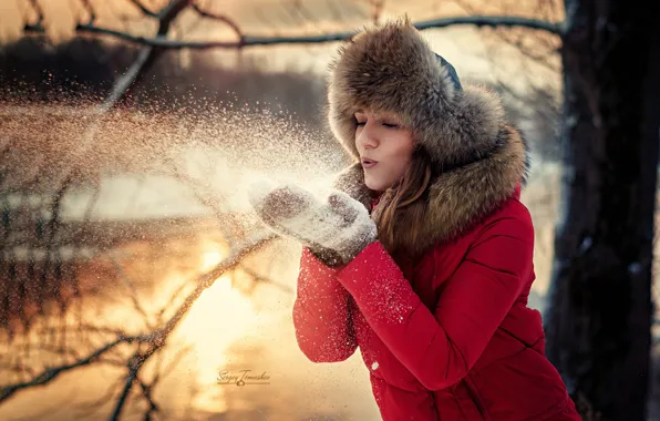 Картинка девушка, снег, настроение, шапка, варежки, Сергей Томашев