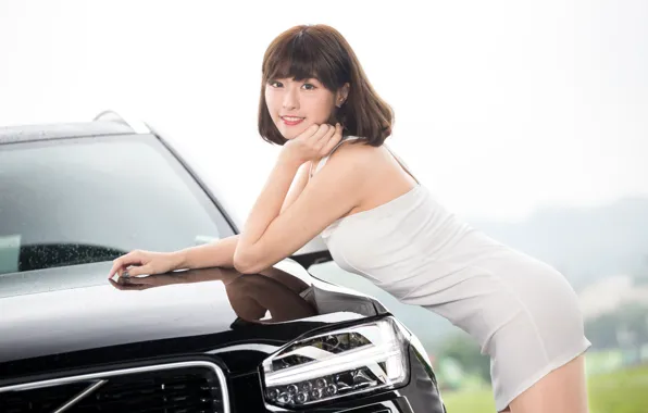 Взгляд, улыбка, азиатка, Эротика, красивая девушка, черный авто, Volvo XC90, позирует над машиной