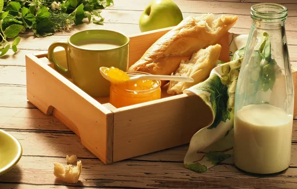 Яблоки, бутылка, молоко, мед, липа