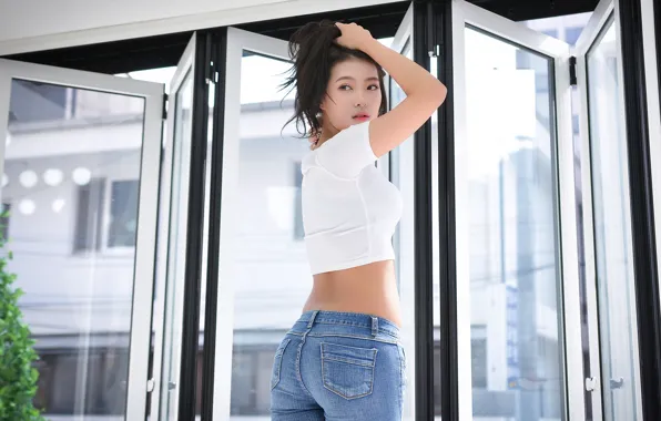 Девушка, Brunette, Asian, Model, Women, Jeans, T-shirt, Hips