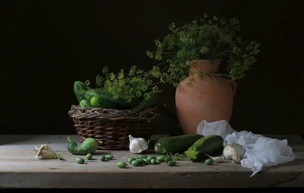 Укроп, кувшин, огурцы, чеснок, кабачок