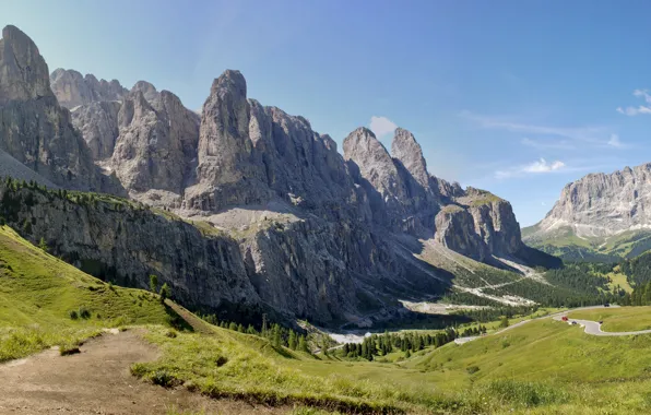 Картинка дорога, лето, деревья, горы, скалы, долина, Альпы, Италия