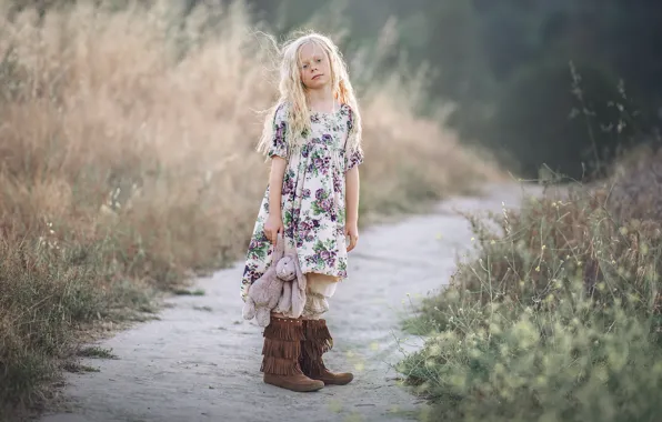 Игрушка, девочка, Edie Layland, Child With Stuffed Bunny