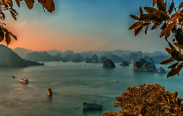 Картинка море, закат, скалы, корабли, залив, Vietnam, Halong