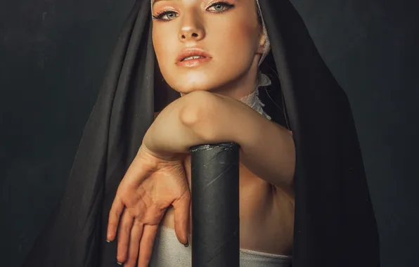 Portrait, expectation, Cristina Venedict