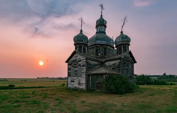 Поле, закат, храм